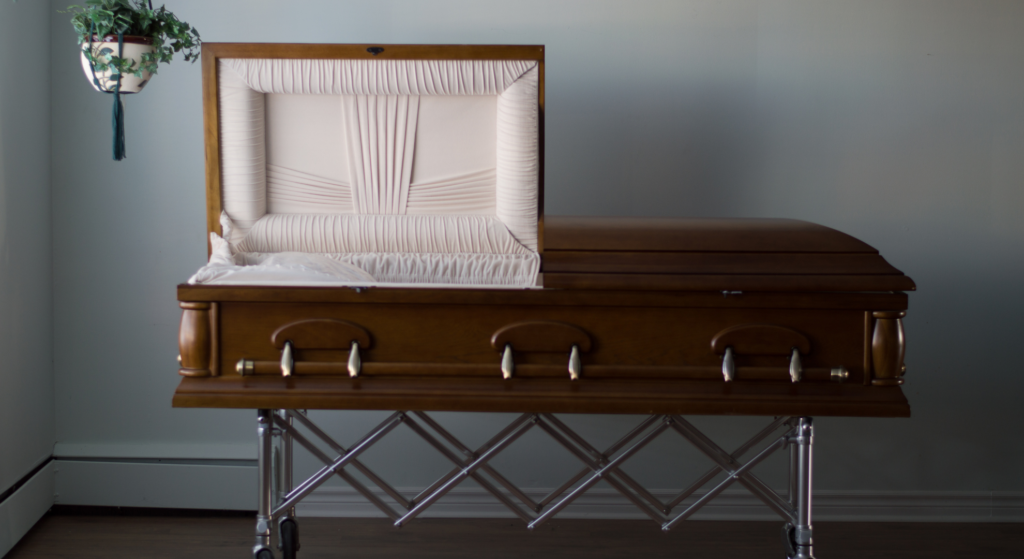5 Popular Casket Colors & Their Meanings